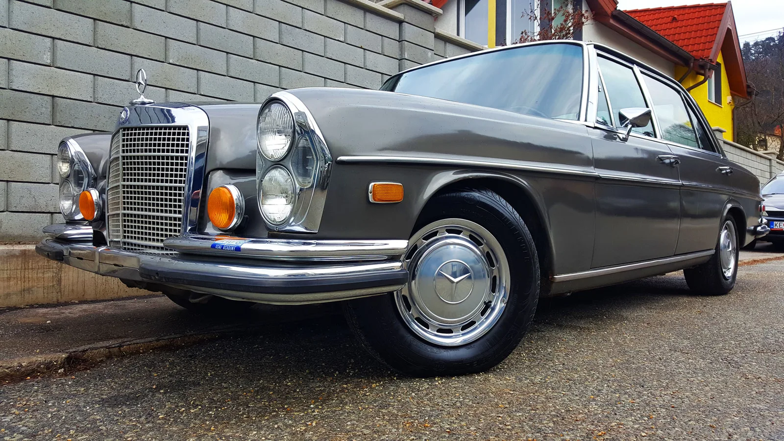 Mercedes 300sel 3.5 V8
