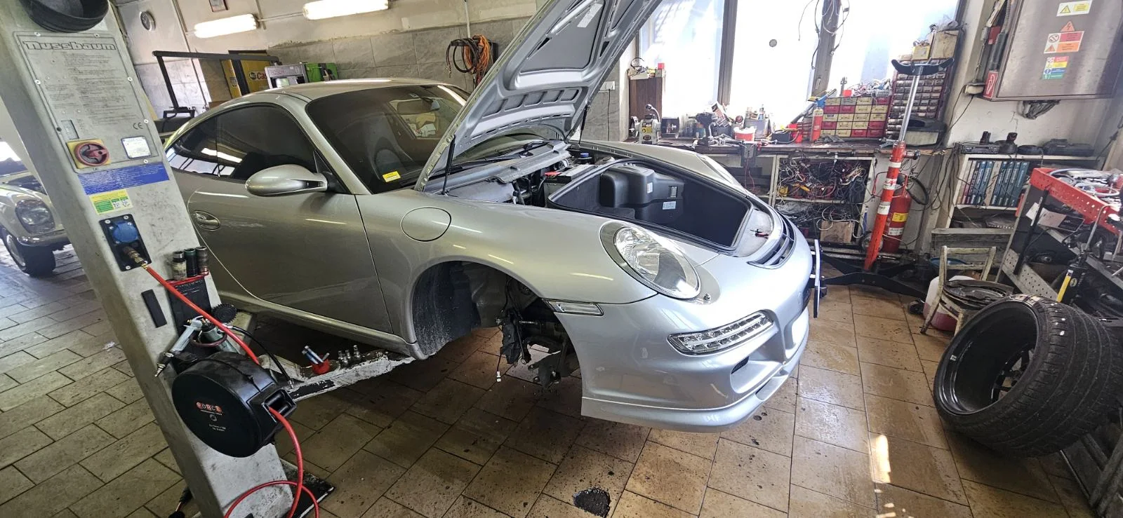 Porsche v dielni